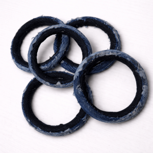 Lot de Bracelets en Denim Recyclé – Accessoires Écoresponsables