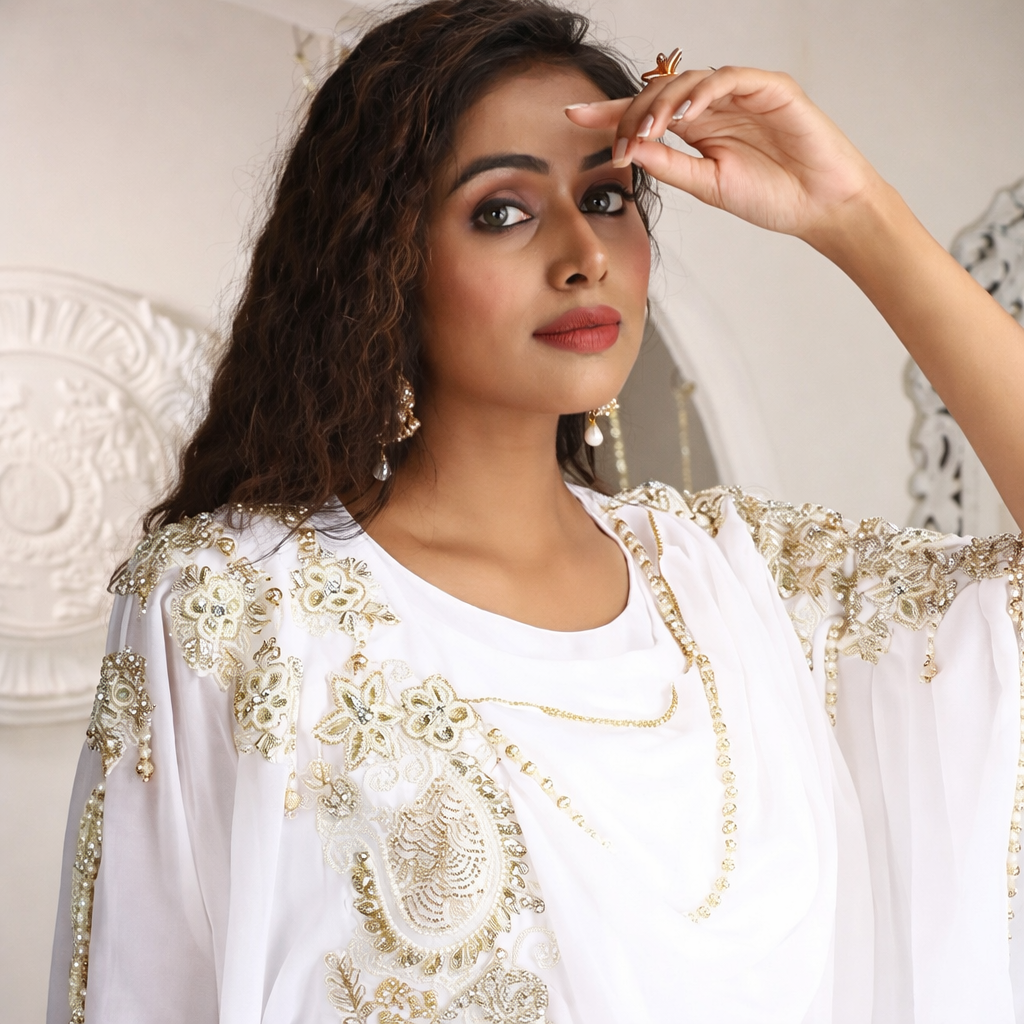 Caftan Blanc Élégant Brodé – Robe Longue de Cérémonie - Image 3