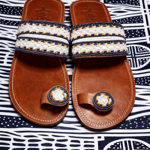 Sandales en Cuir à Perles – Élégance Artisanale