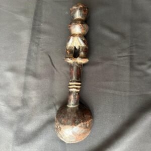 Cuillère Africaine Traditionnelle Sculptée – Objet Artisanal en Bois