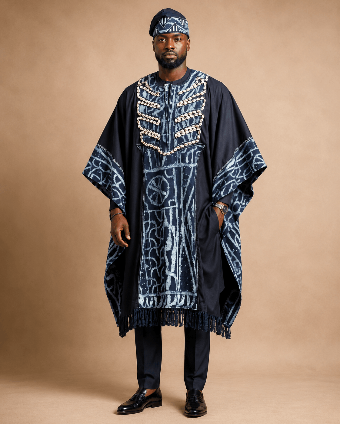 Tenue Cérémonie Homme Bleu Nuit – Boubou Prestige aux Cauris - Image 3
