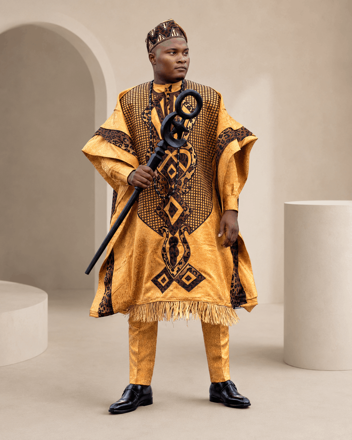 Grand Boubou Homme Doré – Tenue Cérémonie Africaine Prestige - Image 3